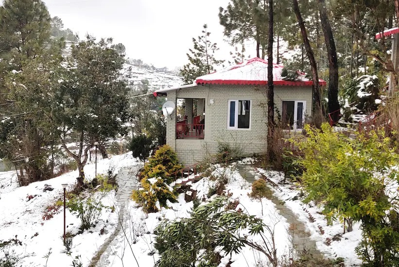 Раникхет: Majkhali Woods, Ranikhet, By Himalayan Eco Lodges