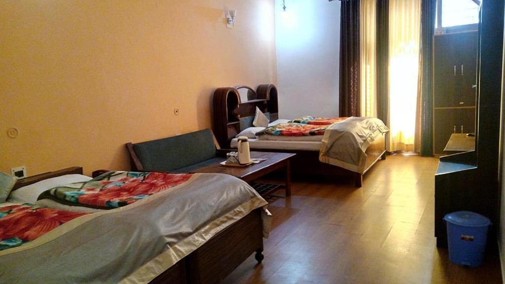 Сукха: Vamoose Himsagar - Mall Almora