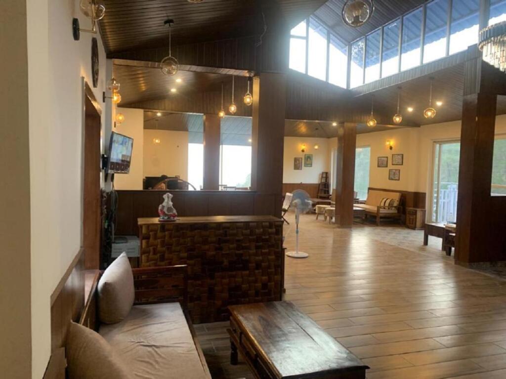 Раникхет: The Frostwood Resort