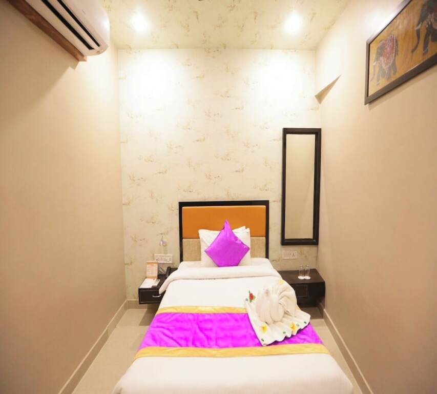 Сарнатх: Hotel Runway Inn