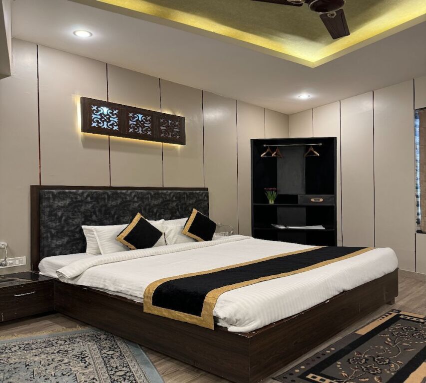 Сарнатх: Hotel Runway Inn