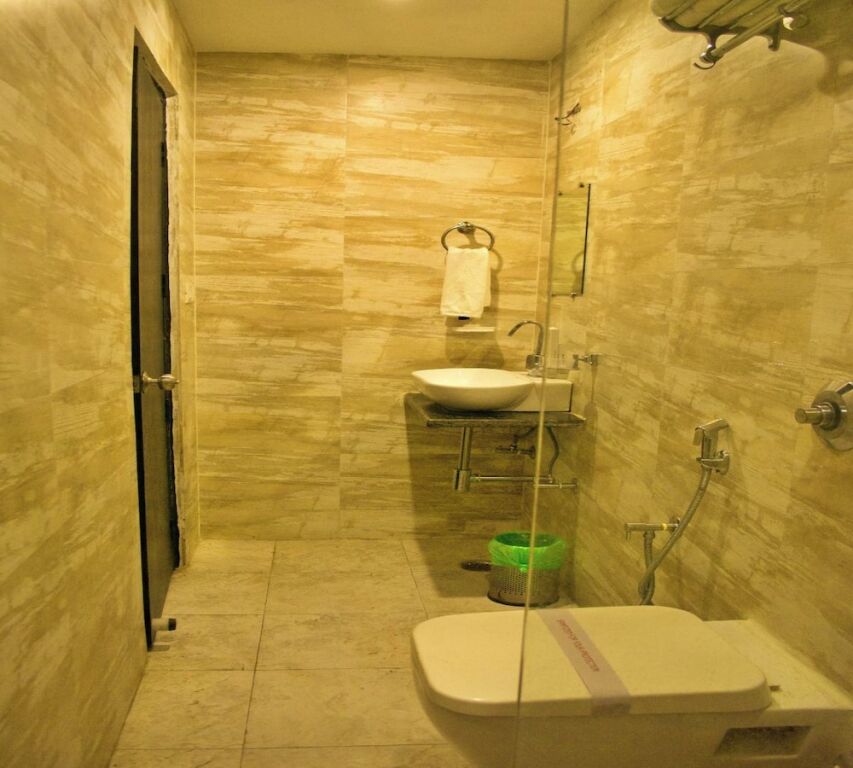 Сарнатх: Hotel Runway Inn