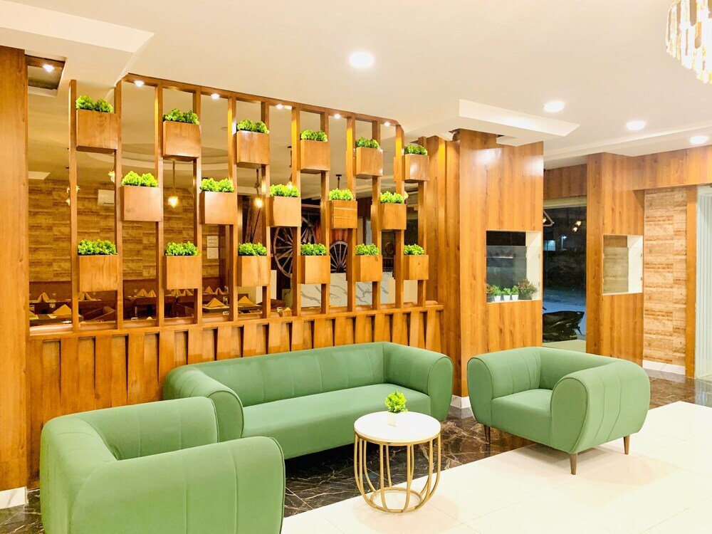 Шамшабад: Hotel Oak by signature Airport Zone