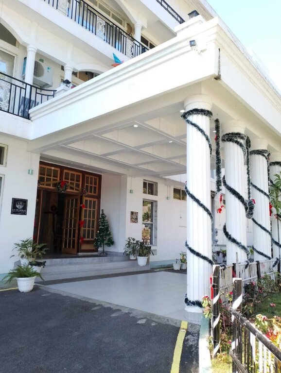 Шиллонг: La Nicholas Dei Da Kine Resort