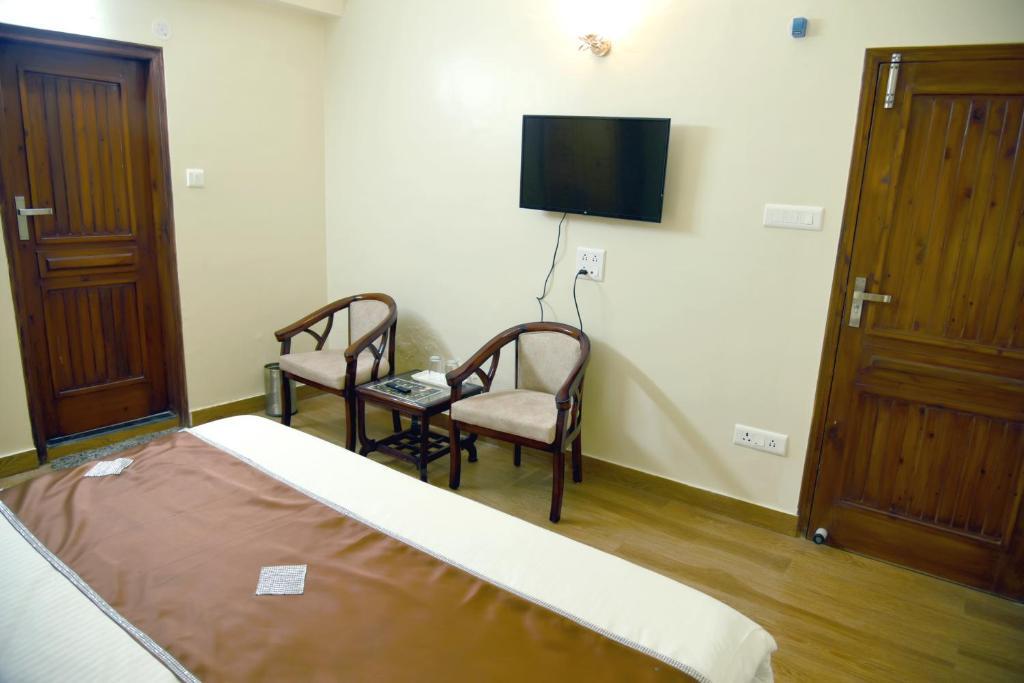 Шимла: Hotel Uphar