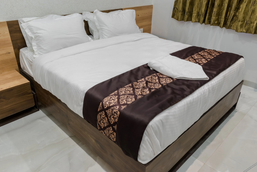 Сурат: Meridian hotel Banquets and Rooms