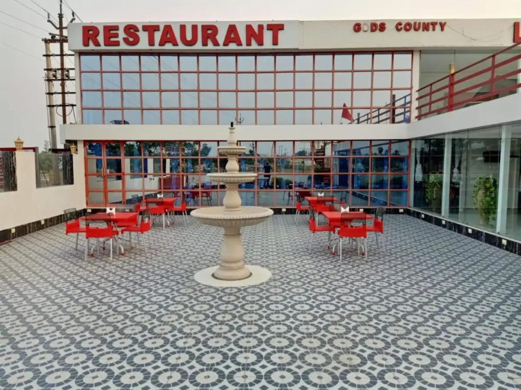 Тарапит: Gods County. Resort & Banquets