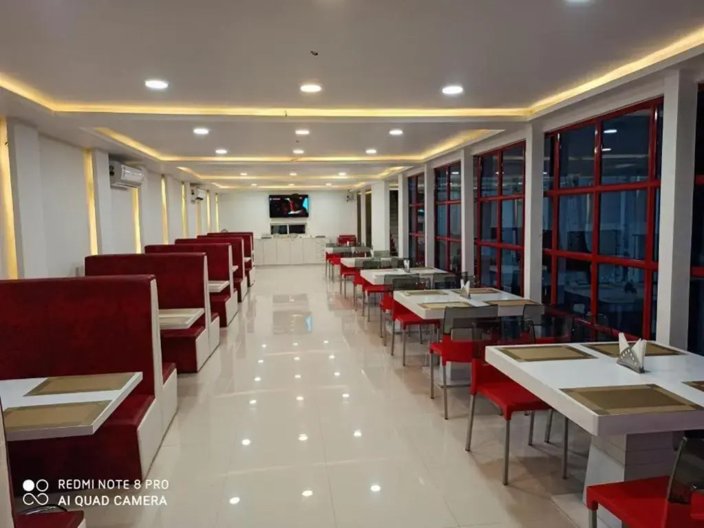 Тарапит: Gods County. Resort & Banquets