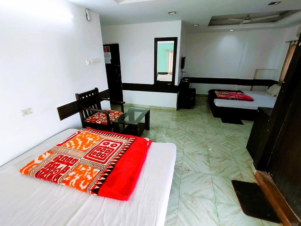 Тарапит: Chakra Nayan Tara Sonu Inn