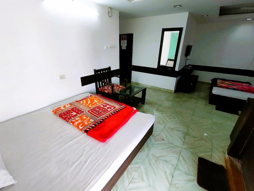 Тарапит: Chakra Nayan Tara Sonu Inn