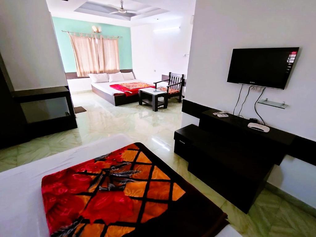 Тарапит: Chakra Nayan Tara Sonu Inn