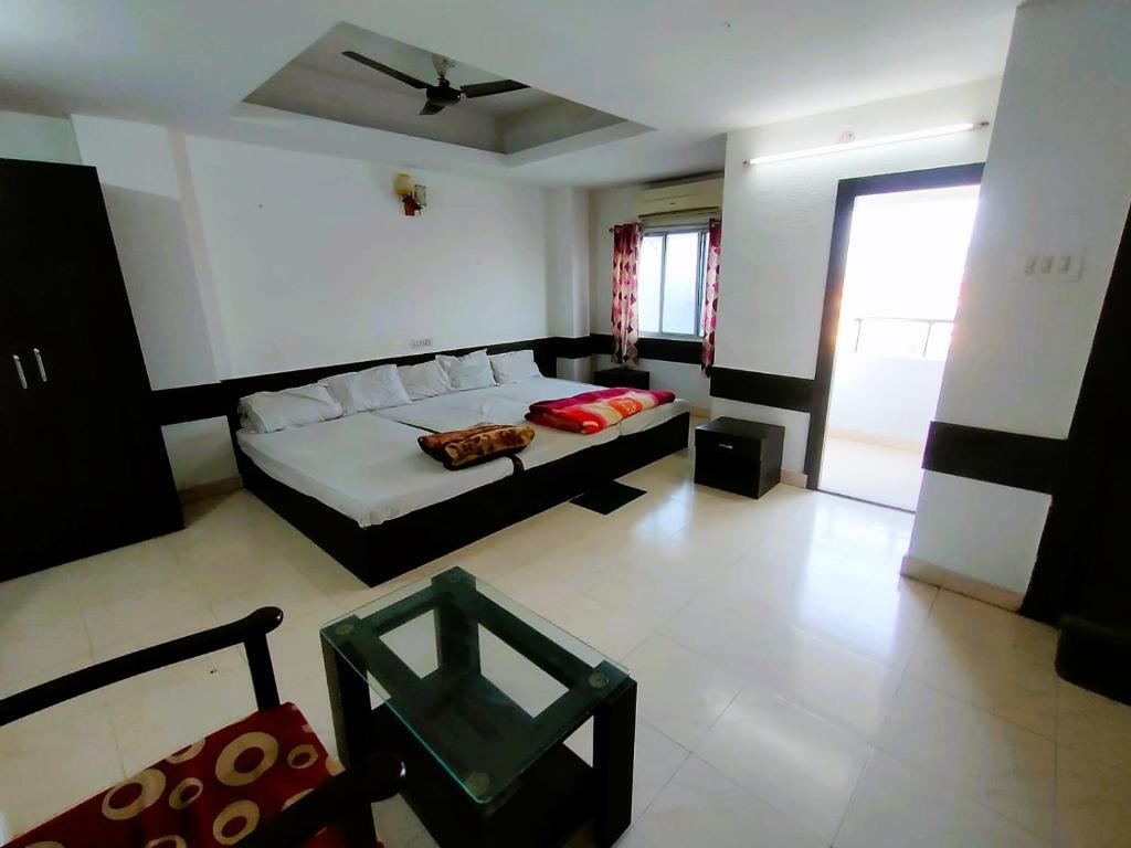 Тарапит: Chakra Nayan Tara Sonu Inn