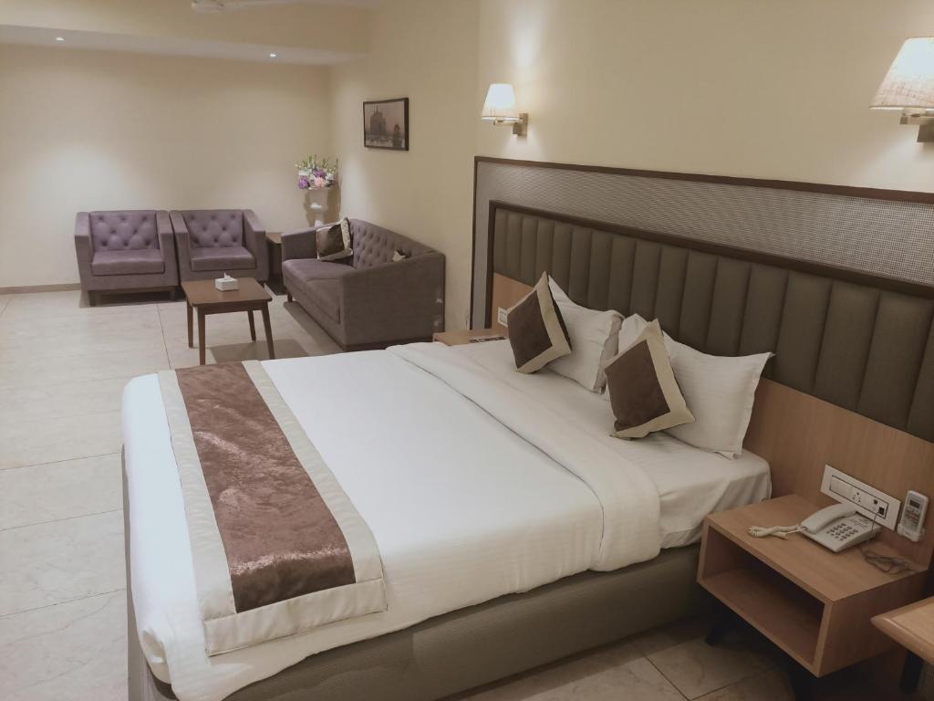 Тхане: Rudra Shelter Business Hotel