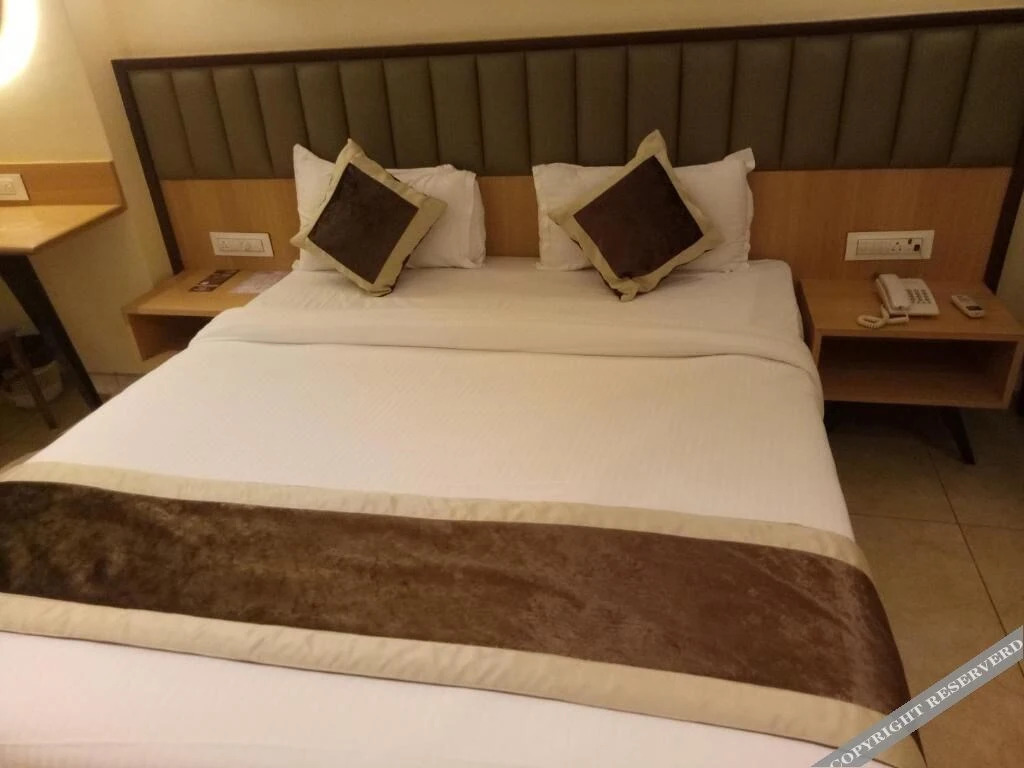 Тхане: Rudra Shelter Business Hotel