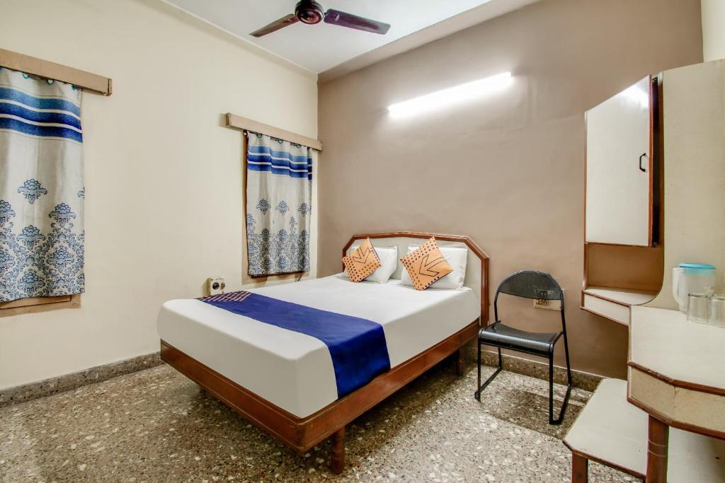 Тирупати: SPOT ON 65711 Hotel New Aiswarya