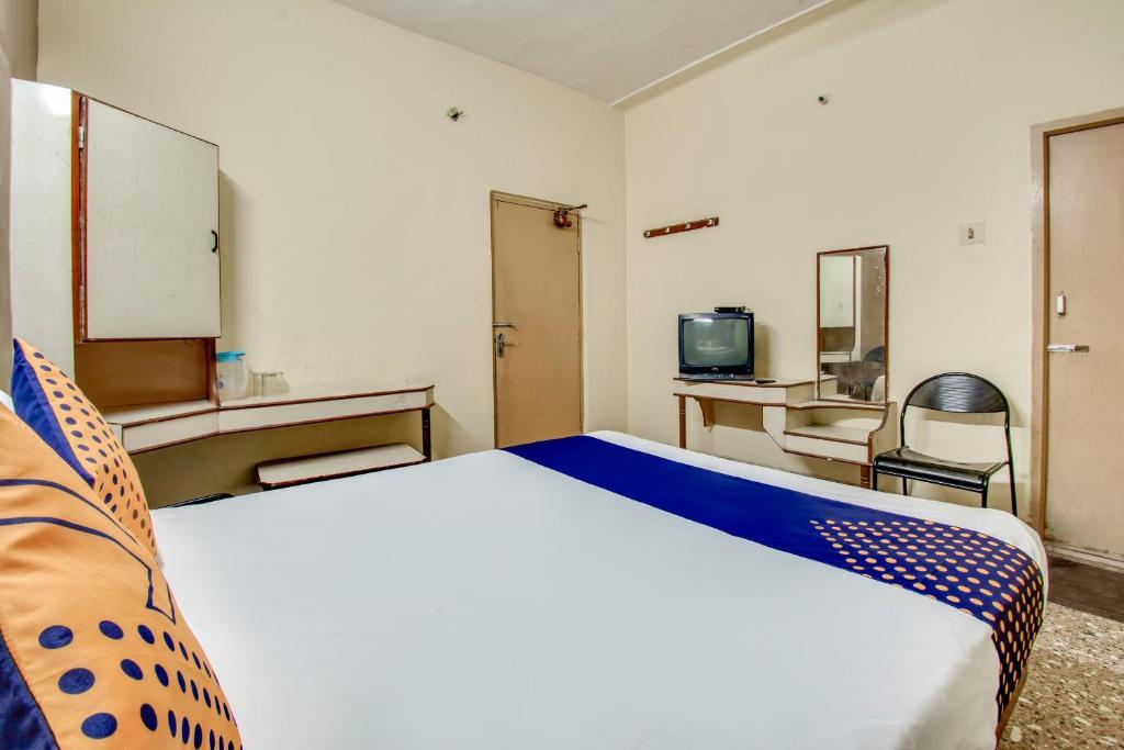 Тирупати: SPOT ON 65711 Hotel New Aiswarya