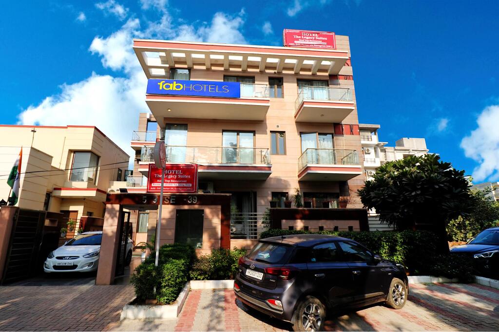 Гуруграм: FabHotel Legacy Suites