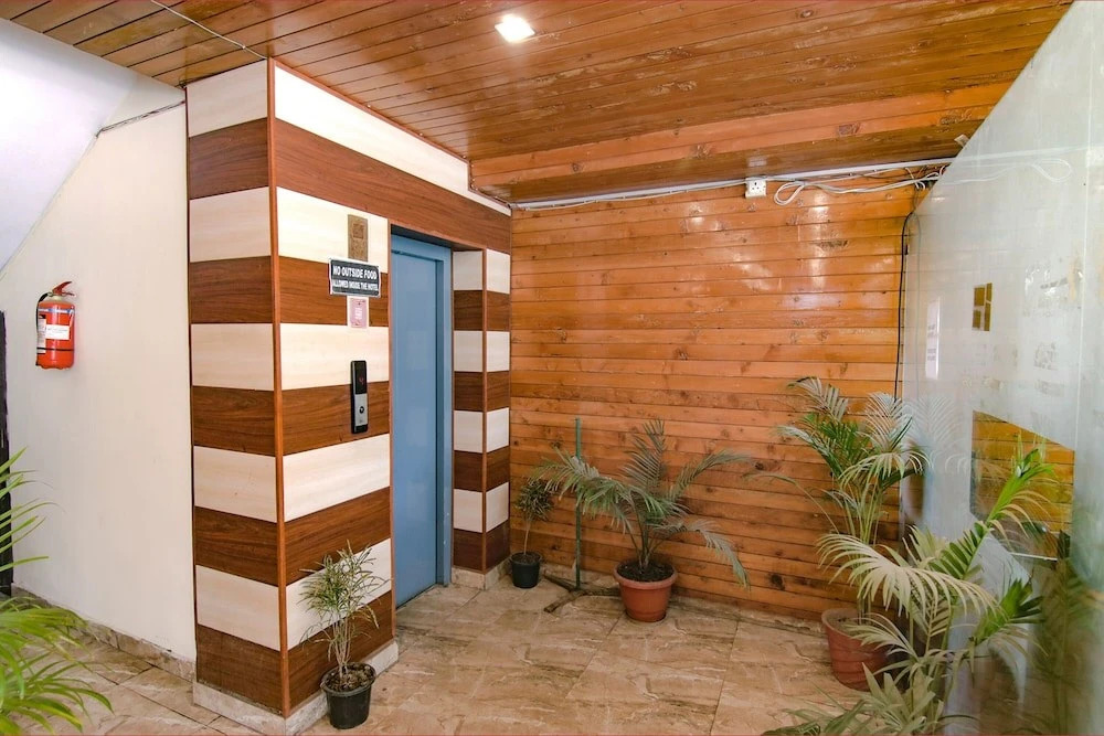 Дехрадун: Fabhotel Doon Maira