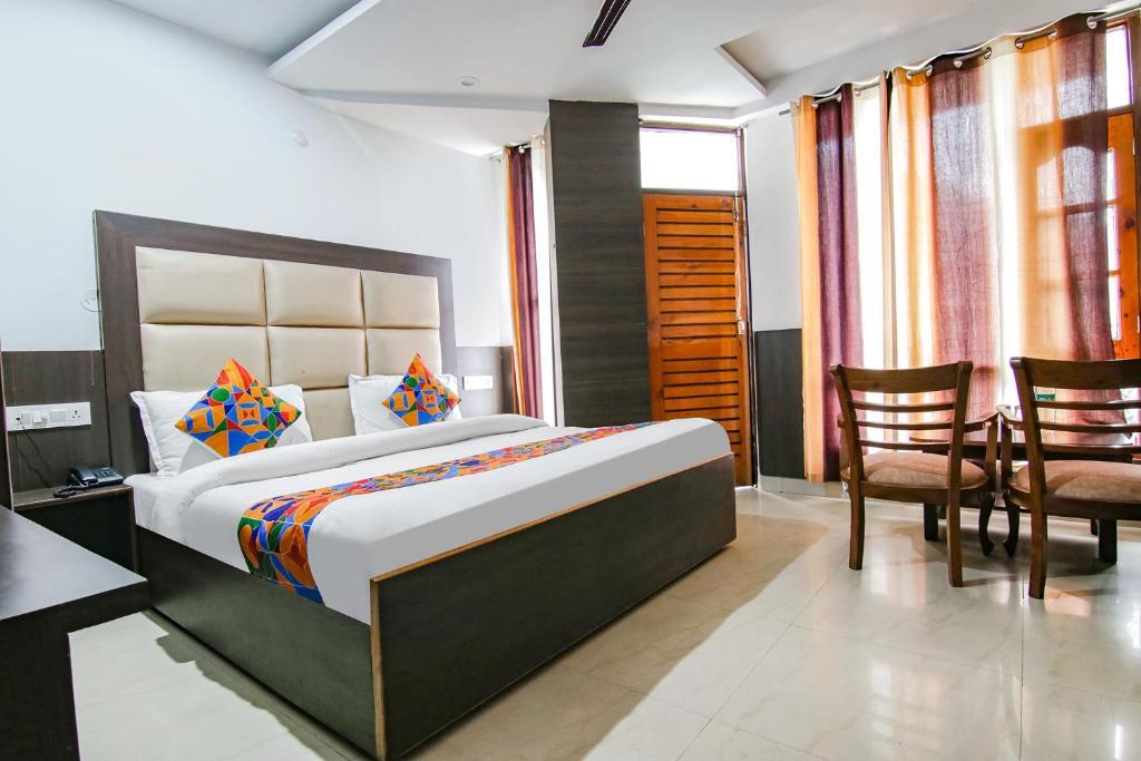 Дармсала: Fabhotel Rosewood Inn I