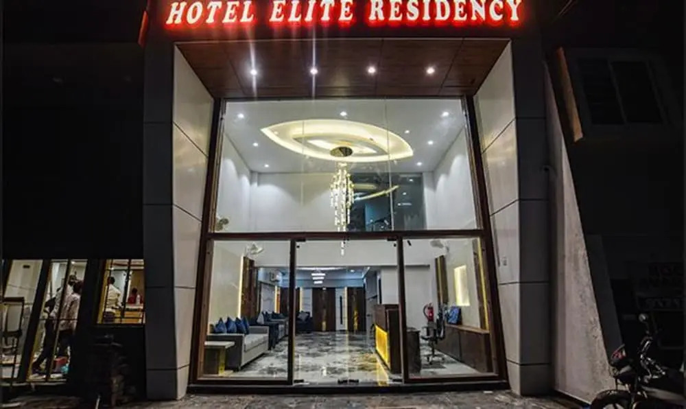 Индаур: Fabhotel Elite Residency