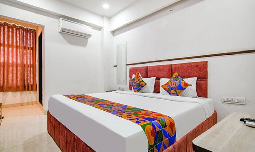 Индаур: Fabhotel Elite Residency