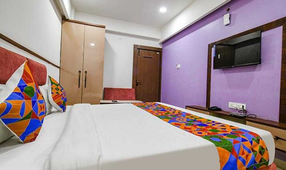 Индаур: Fabhotel Elite Residency