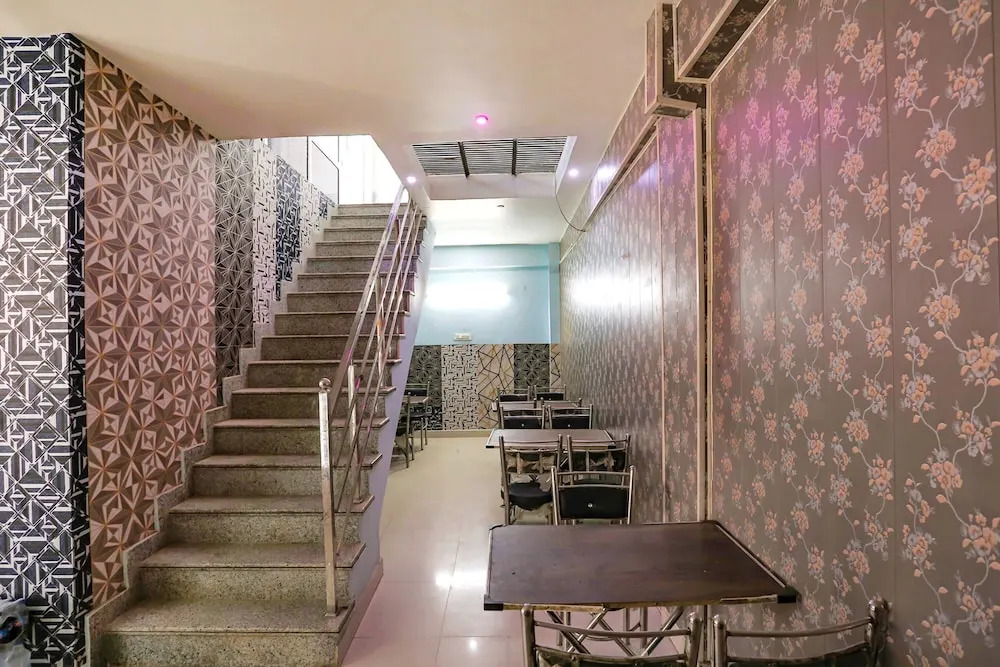 Канпур: Fabhotel Occazia Palace