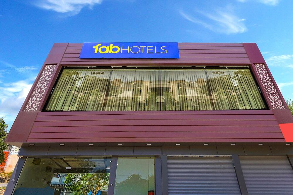 Канпур: Fabhotel Occazia Palace