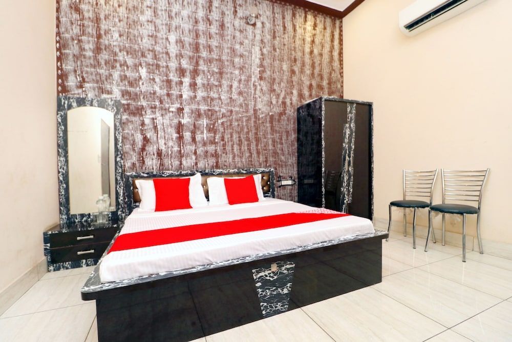 Бивани: OYO 43293 Hotel Pushp Vatika