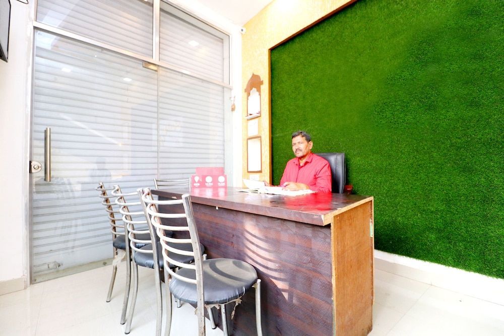 Бивани: OYO 43293 Hotel Pushp Vatika