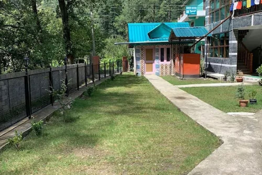 Наггар: Hotel Aman Palace Kasol