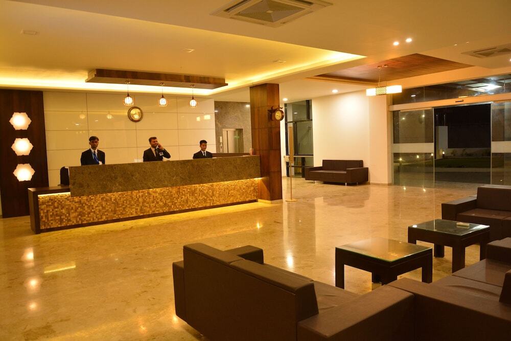 Сомнатх: Pride Divine Resort Somnath