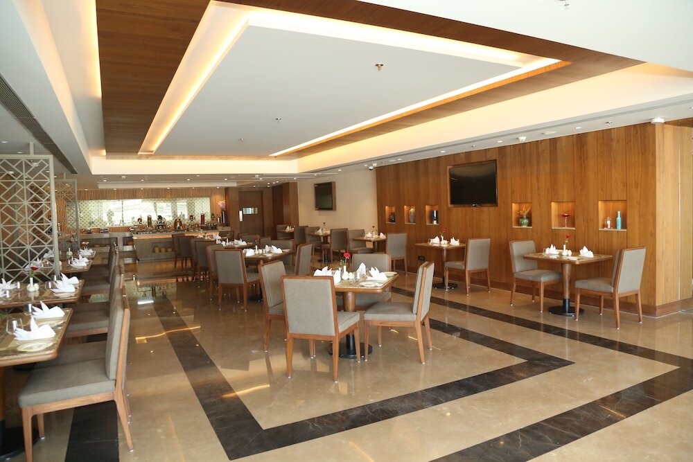 Джаландхар: Golden Tulip Jalandhar