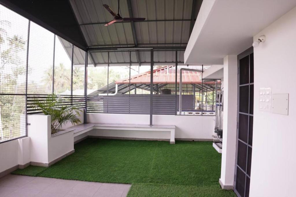 Вайпин: Beautiful 2-bed Apartment in Ernakulam