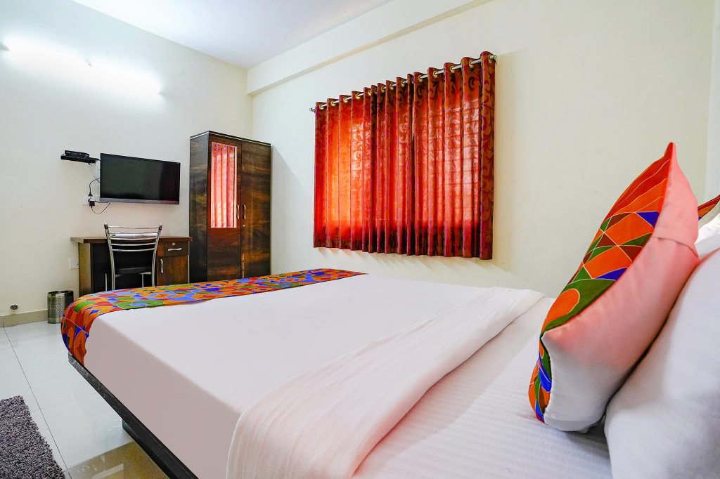 Пуна: FabHotel Himalay