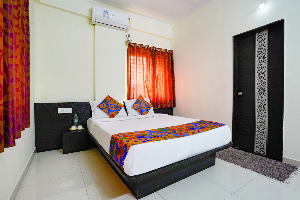 Пуна: FabHotel Himalay