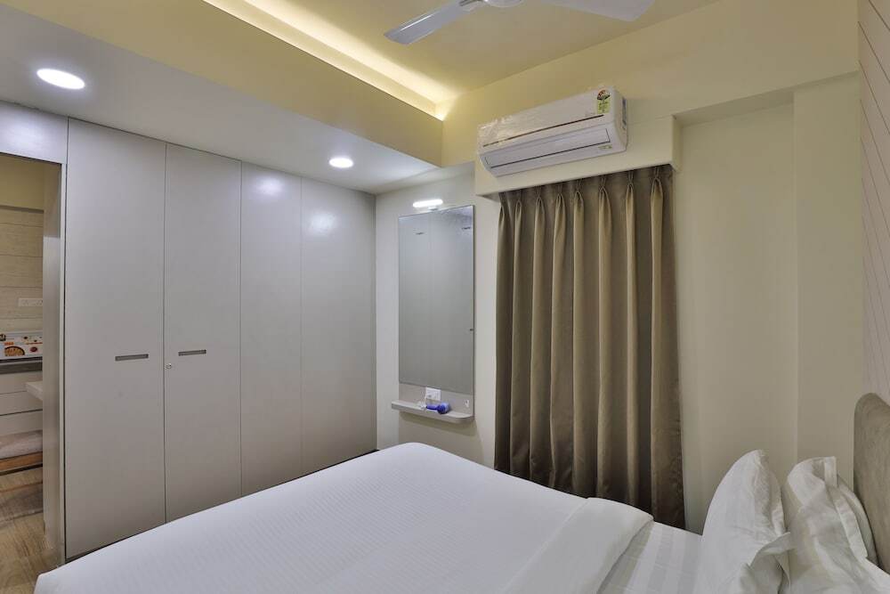 Вадодара: hotel monville