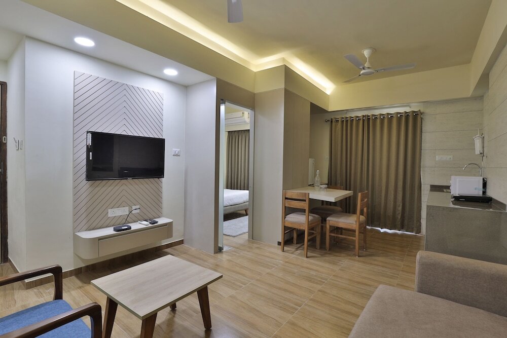 Вадодара: hotel monville
