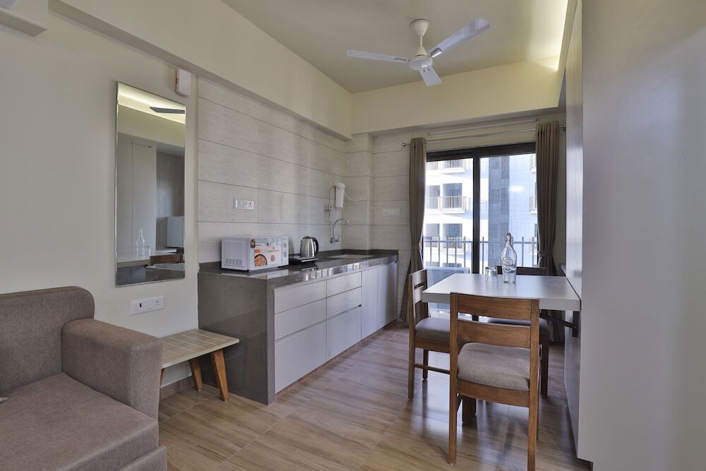 Вадодара: hotel monville