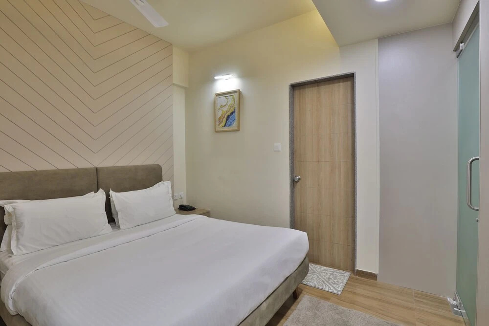Вадодара: hotel monville