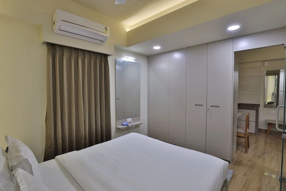 Вадодара: hotel monville