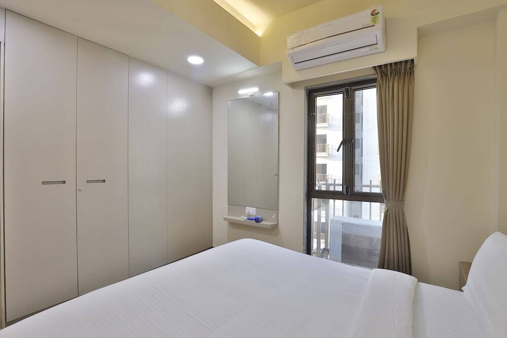 Вадодара: hotel monville