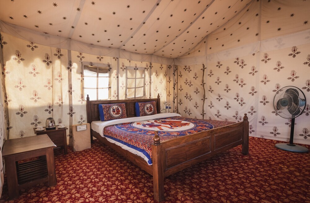 Государственный заповедник Desert National Park: Royal Pavilion Camps