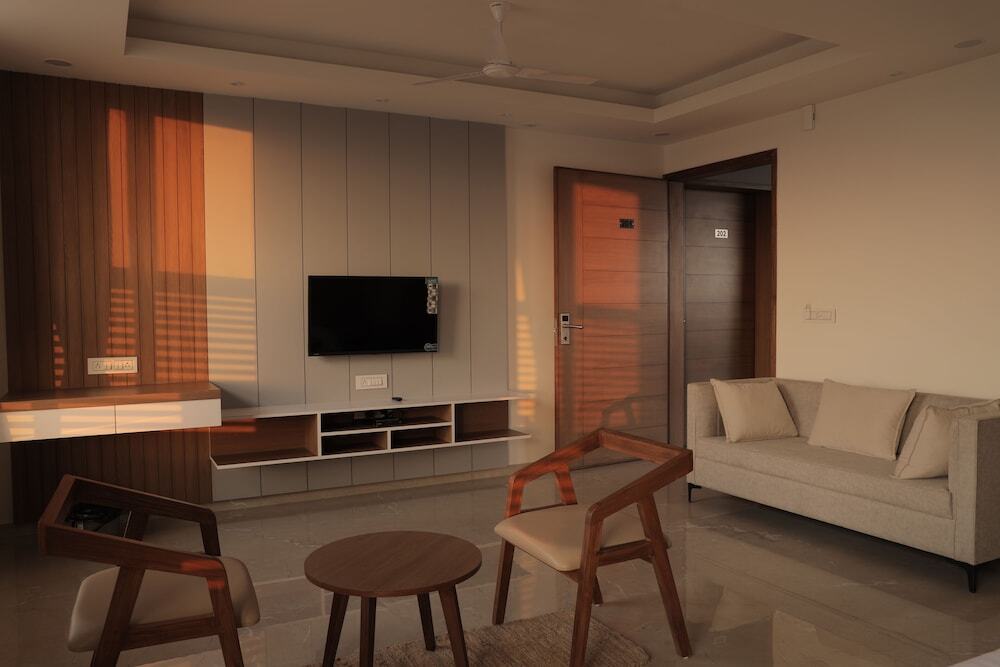 Бхудж: The Presidential Suites