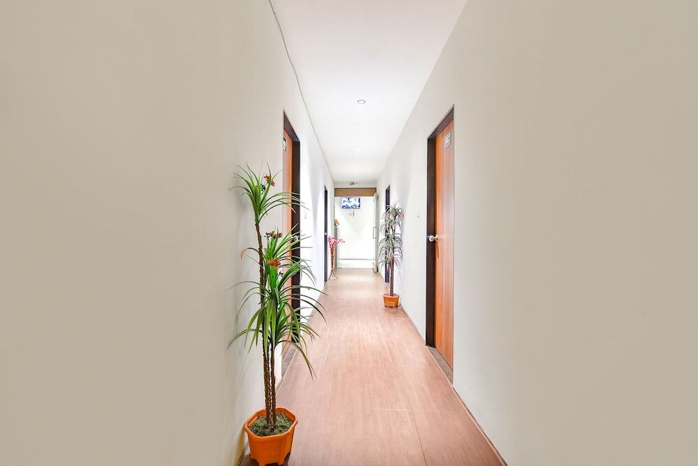 Сурат: Fabhotel Nidhivan