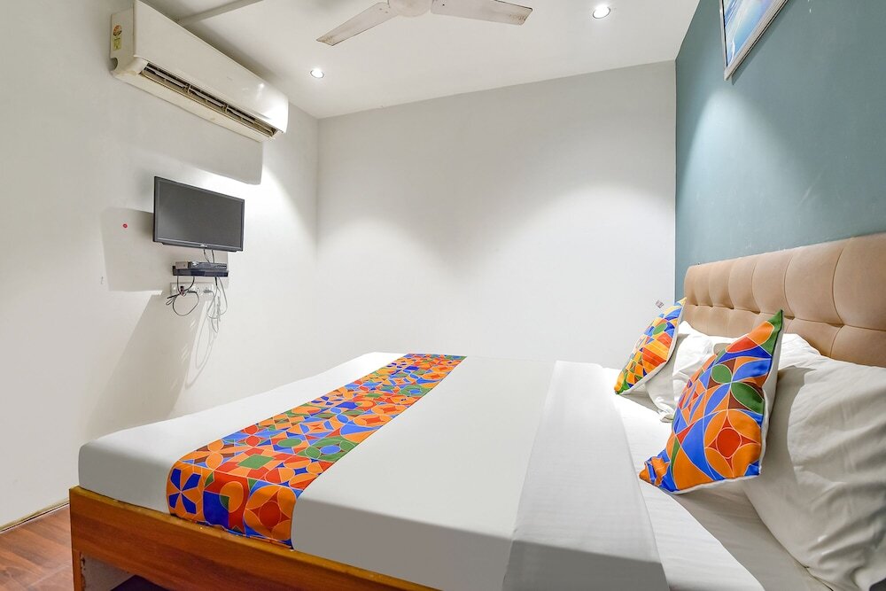 Сурат: Fabhotel Nidhivan