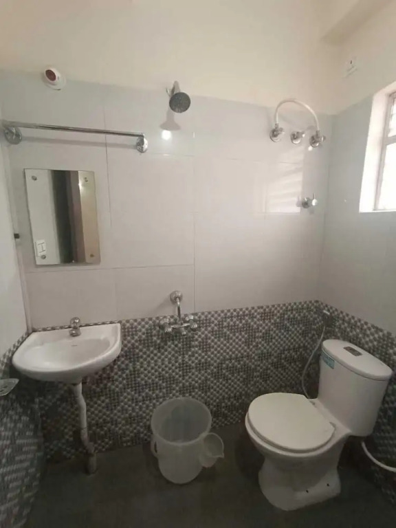 Бангалор: iROOMZ S V Comforts
