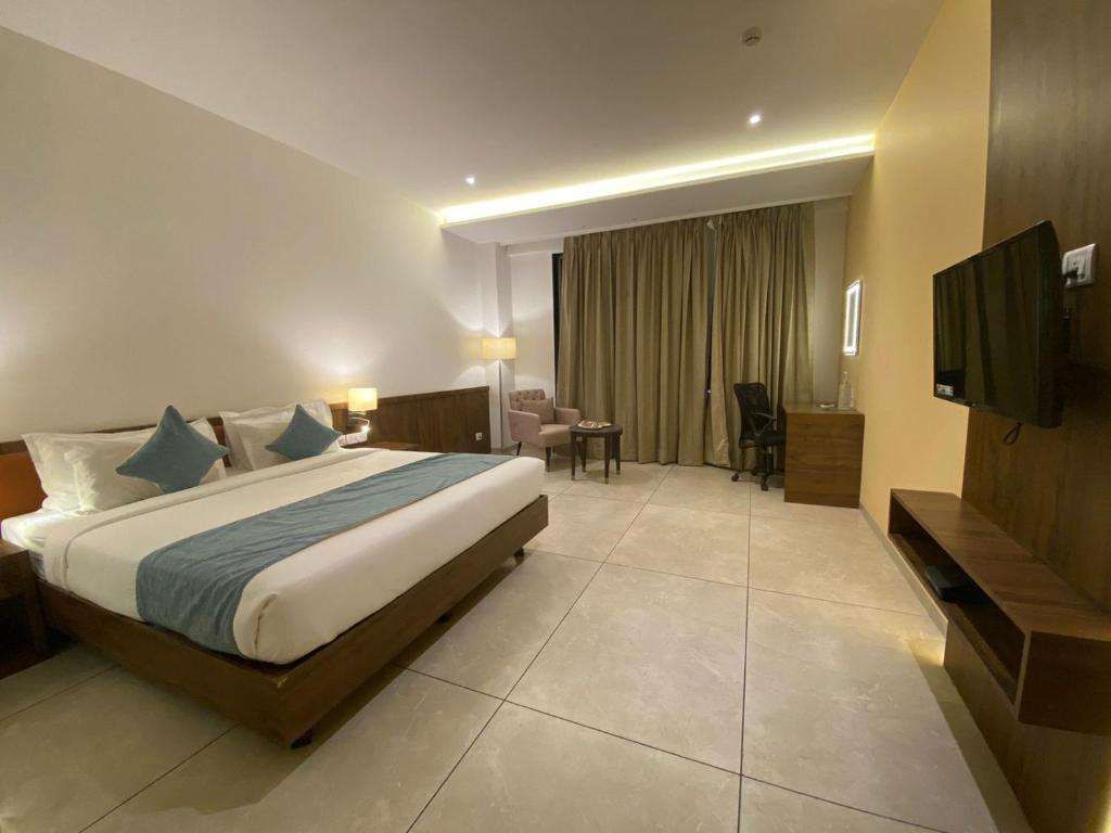 Промышленная Зона Морби: Click Hotel LH Seven Morbi
