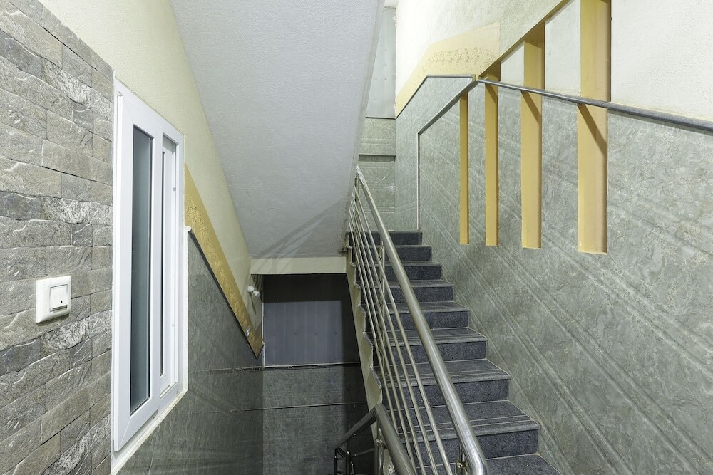 Бангалор: iROOMZ DMS Suites
