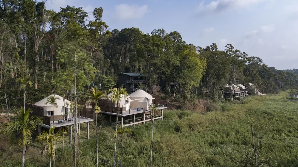 Гоникоппал: Machaan Wilderness Lodge Nagarahole
